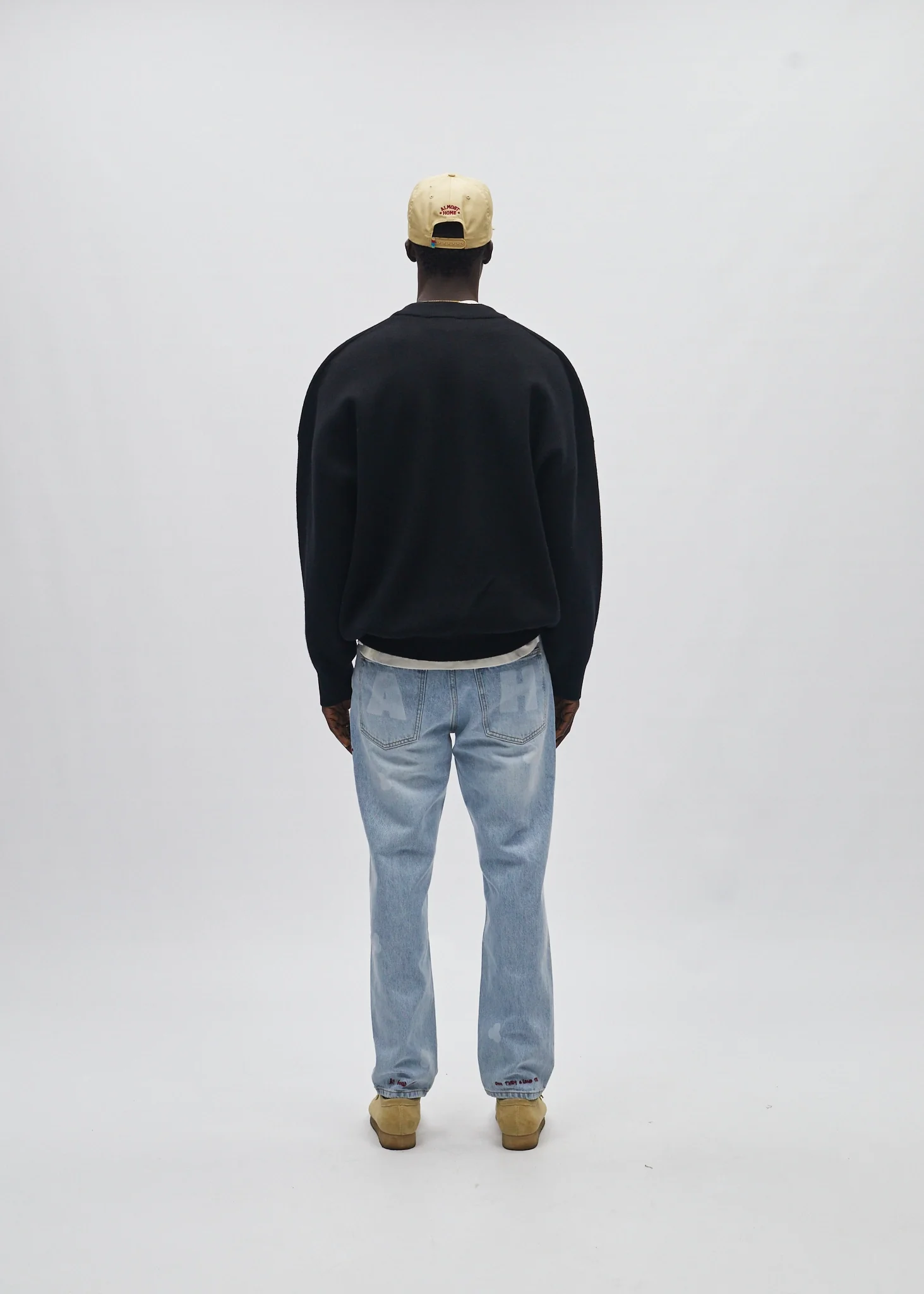 Heavyweight Merino Wool V-Neck - Image 4