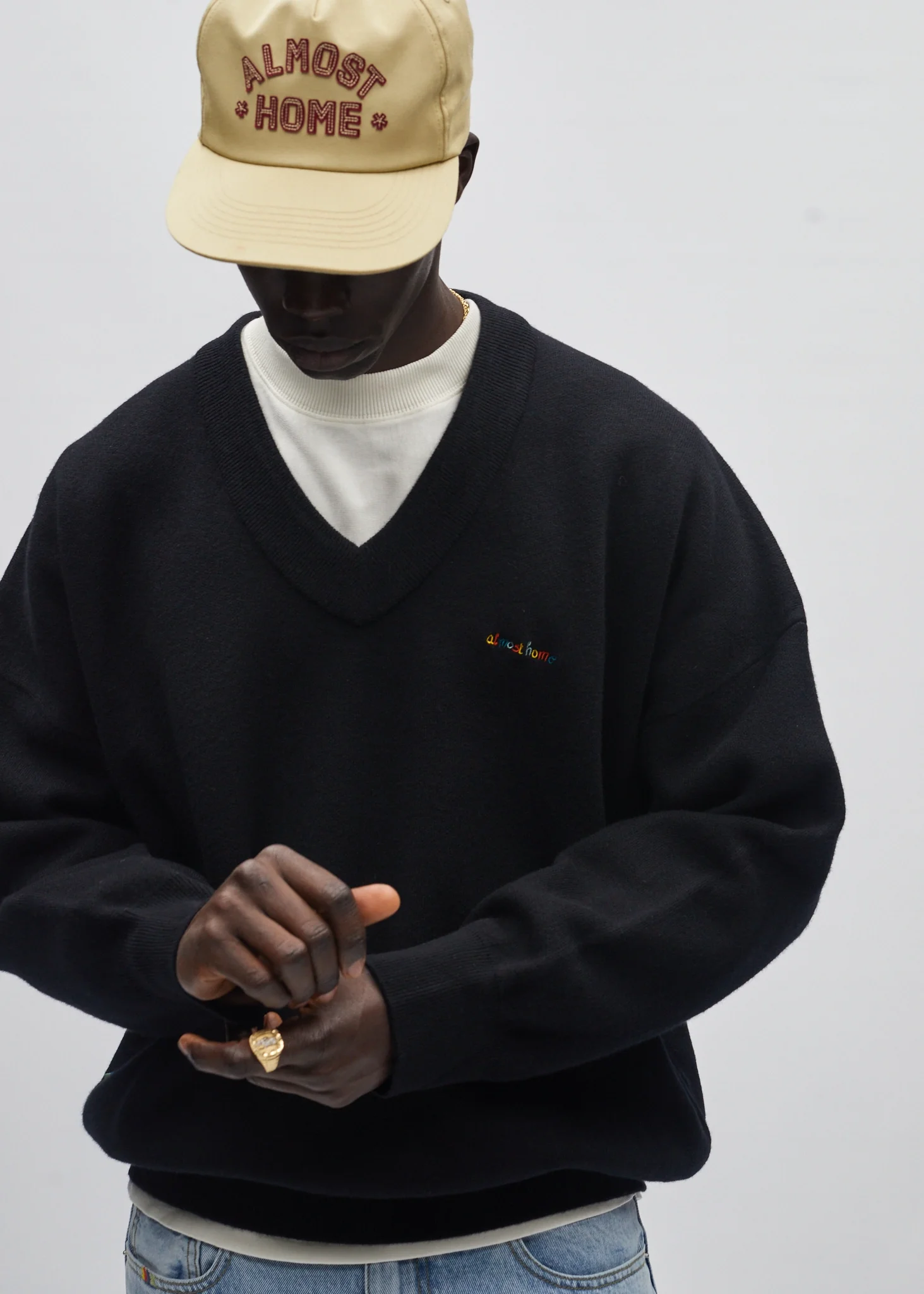 Heavyweight Merino Wool V-Neck - Image 5